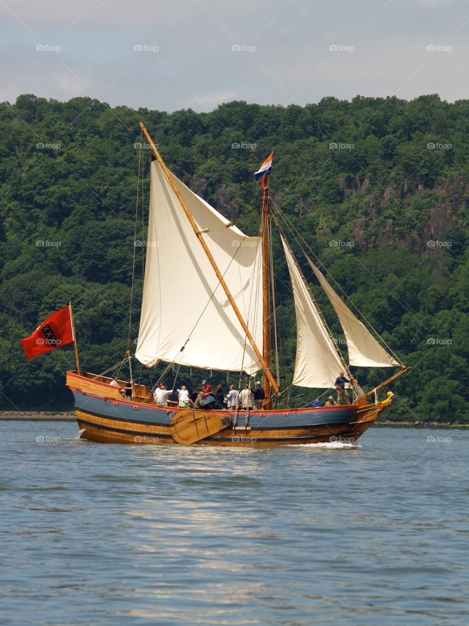 Sailing on the Hudson 