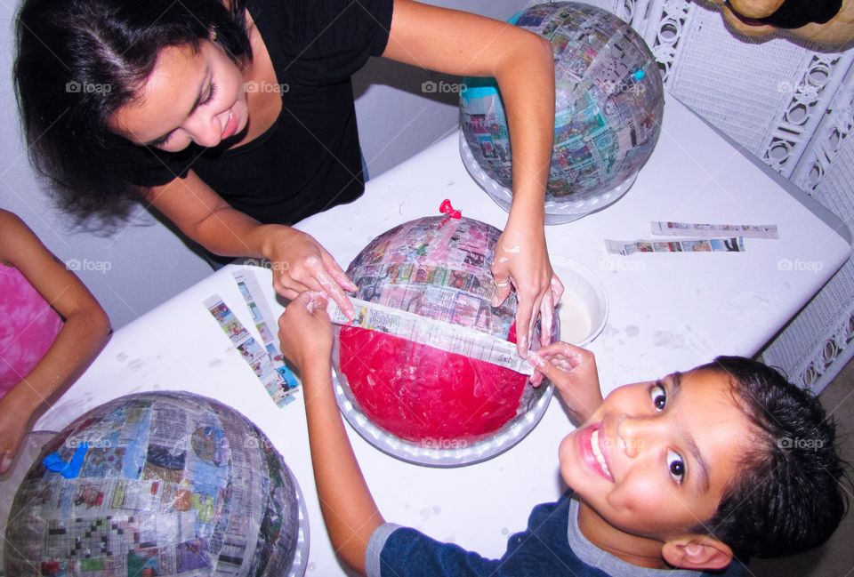 Learning how to make piñatas