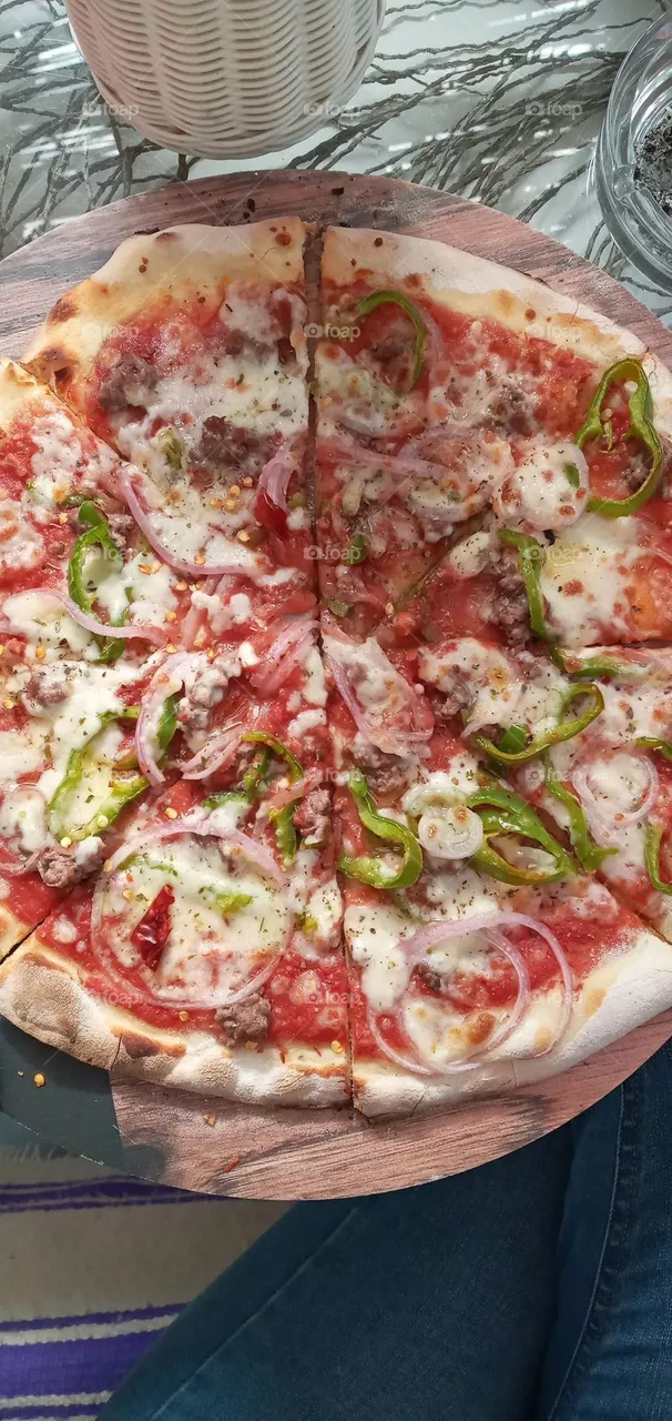 pizzas
