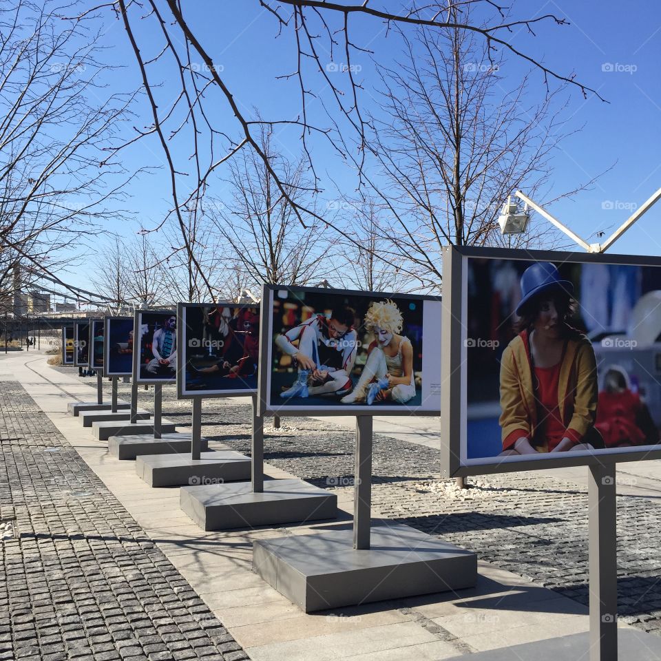 exhibition of photographs in the park Muzeon