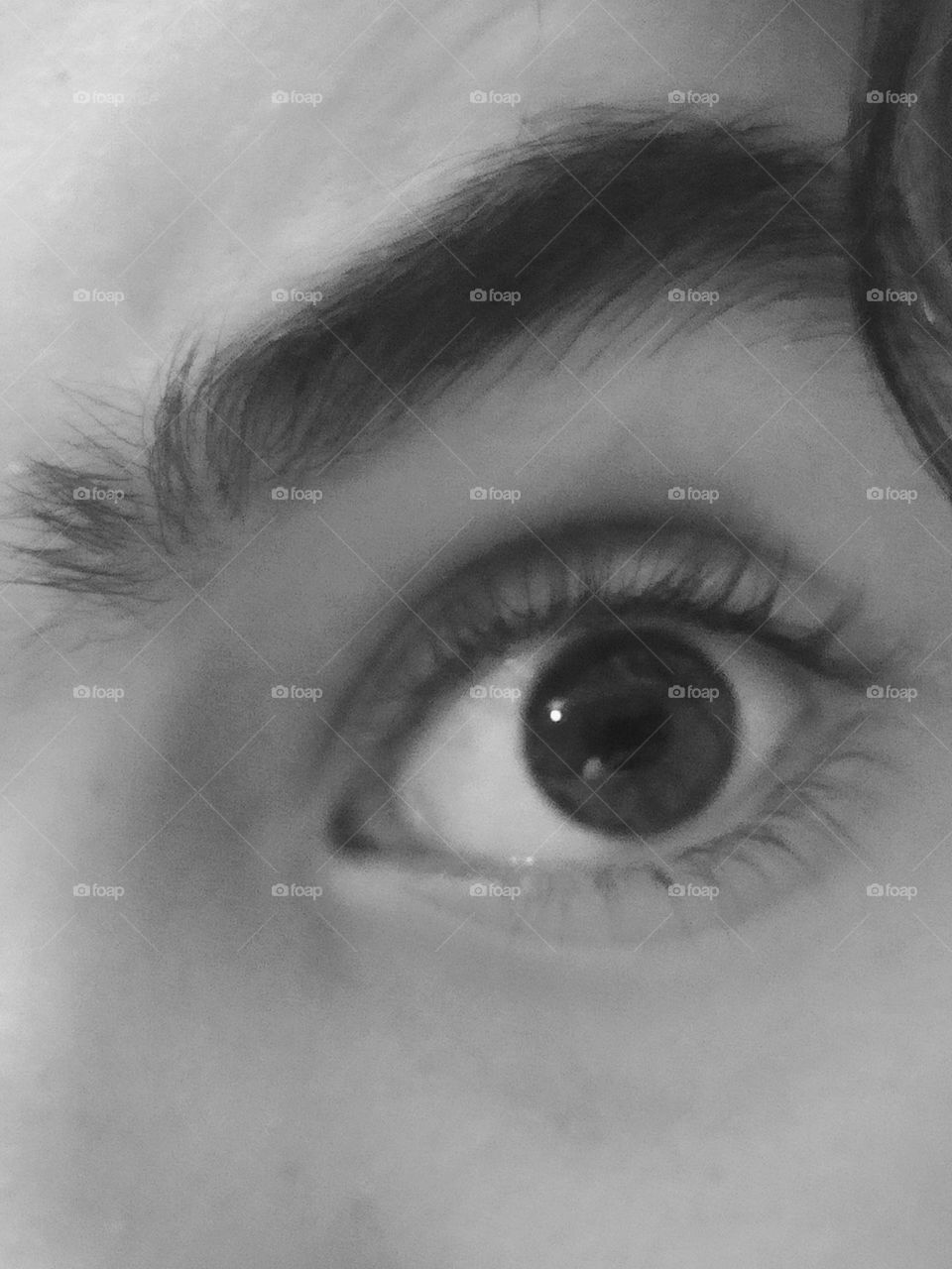 ojo con cara de asombro