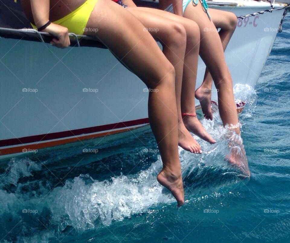 Legs on a sailboat