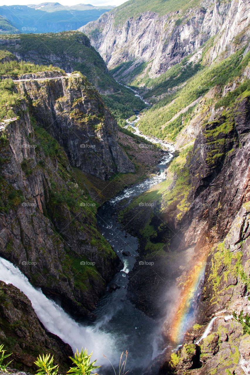 Rainbow at voringsfossen