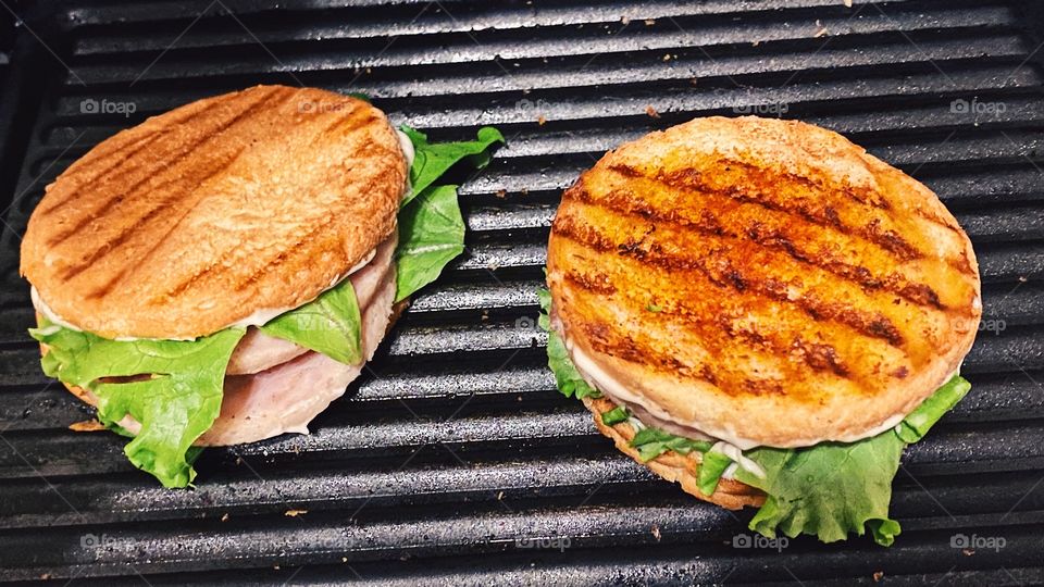 Cooking sandwich on grill