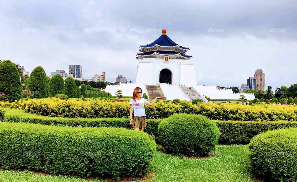 Come with the sense of this old structure one of the beautiful wonders of Taiwan, The famous Chiang Kai-Shek Memorial Hall