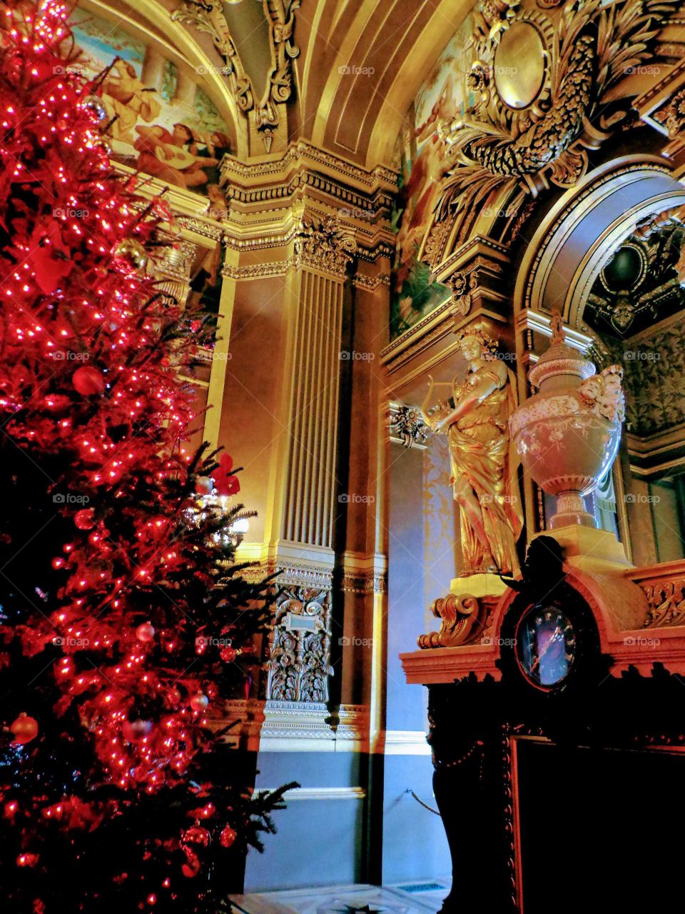 Parisian Opera on Christmas