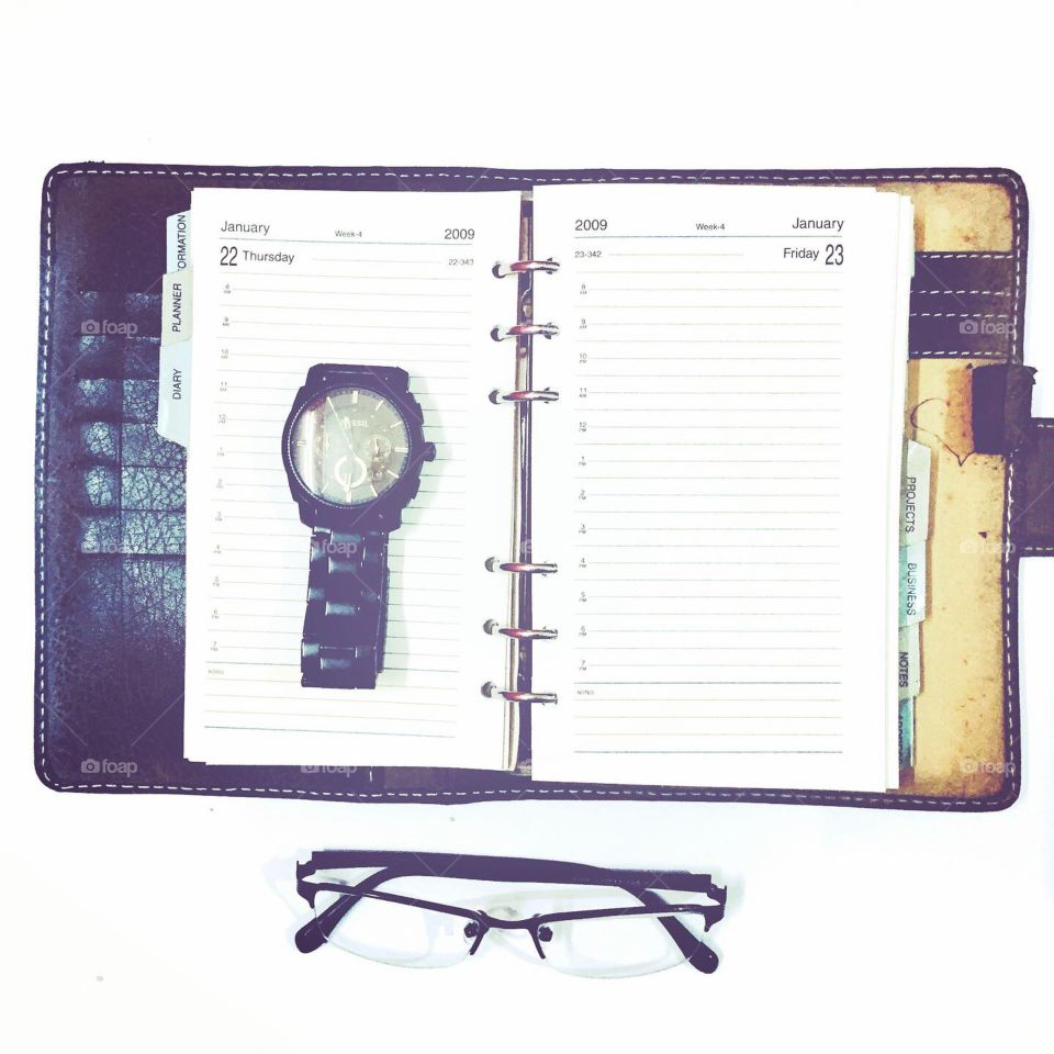 Organiser, Watch and spectacles 