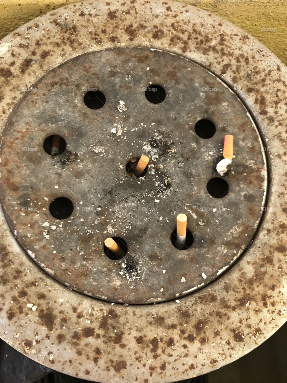 Ash tray-smoking-health-bad-cigarette 