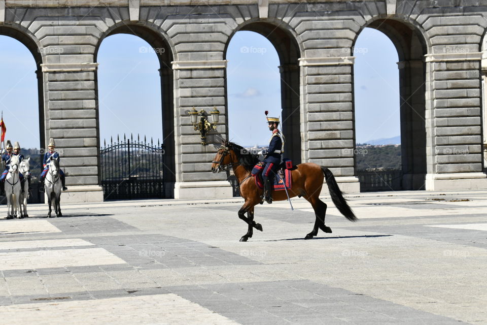Marzo 2018, Cambio solemne de la guardia del palacio real, Madrid, España-March 2018, solemn change of the guard of the royal palace, Madrid, Spain