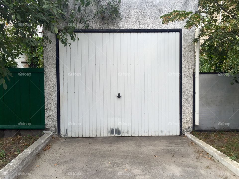 Garage door