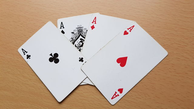 Full ace poker cards winner game
