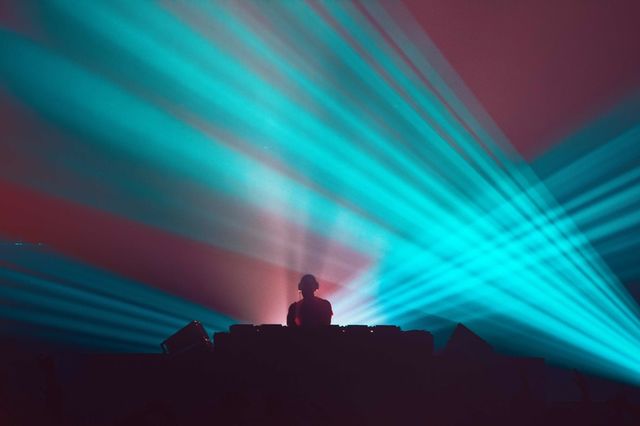 DJ Silhouette