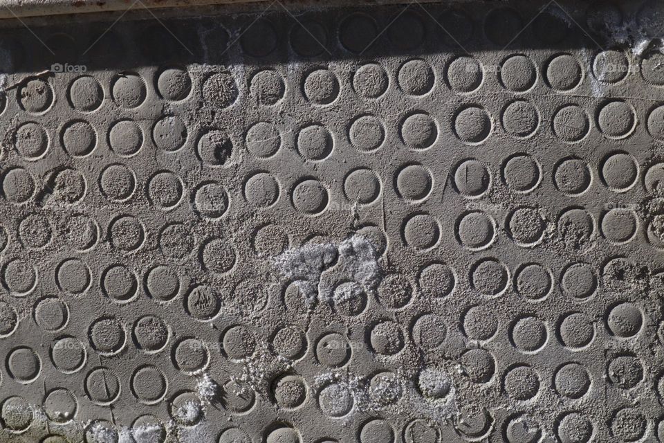 Circles on concrete wall