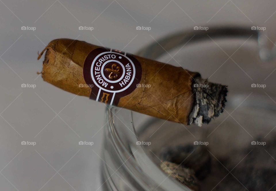 Montecristo cigar