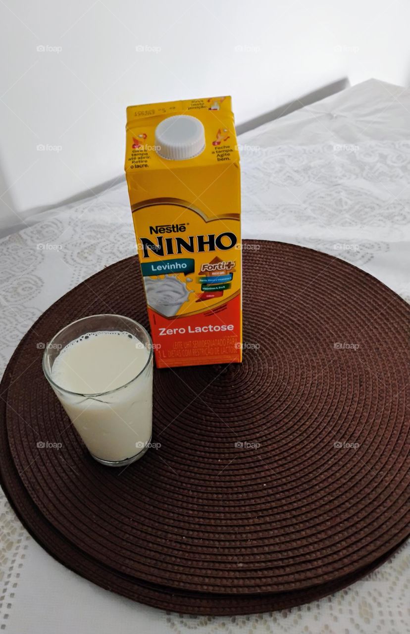 Dietas  com restrição de lactose? Nestlé Ninho  Levinho Zero Lactose, rico em Ferro, Zinco, Cálcio, Vitaminas A, C, E, D. Aliados a uma boa alimentação, contribuem para melhor nutrição;  ajudam as crianças a crescerem e se desenvolverem
