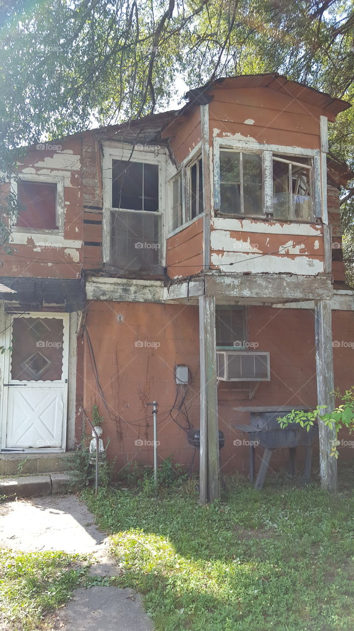 old house in disrepair