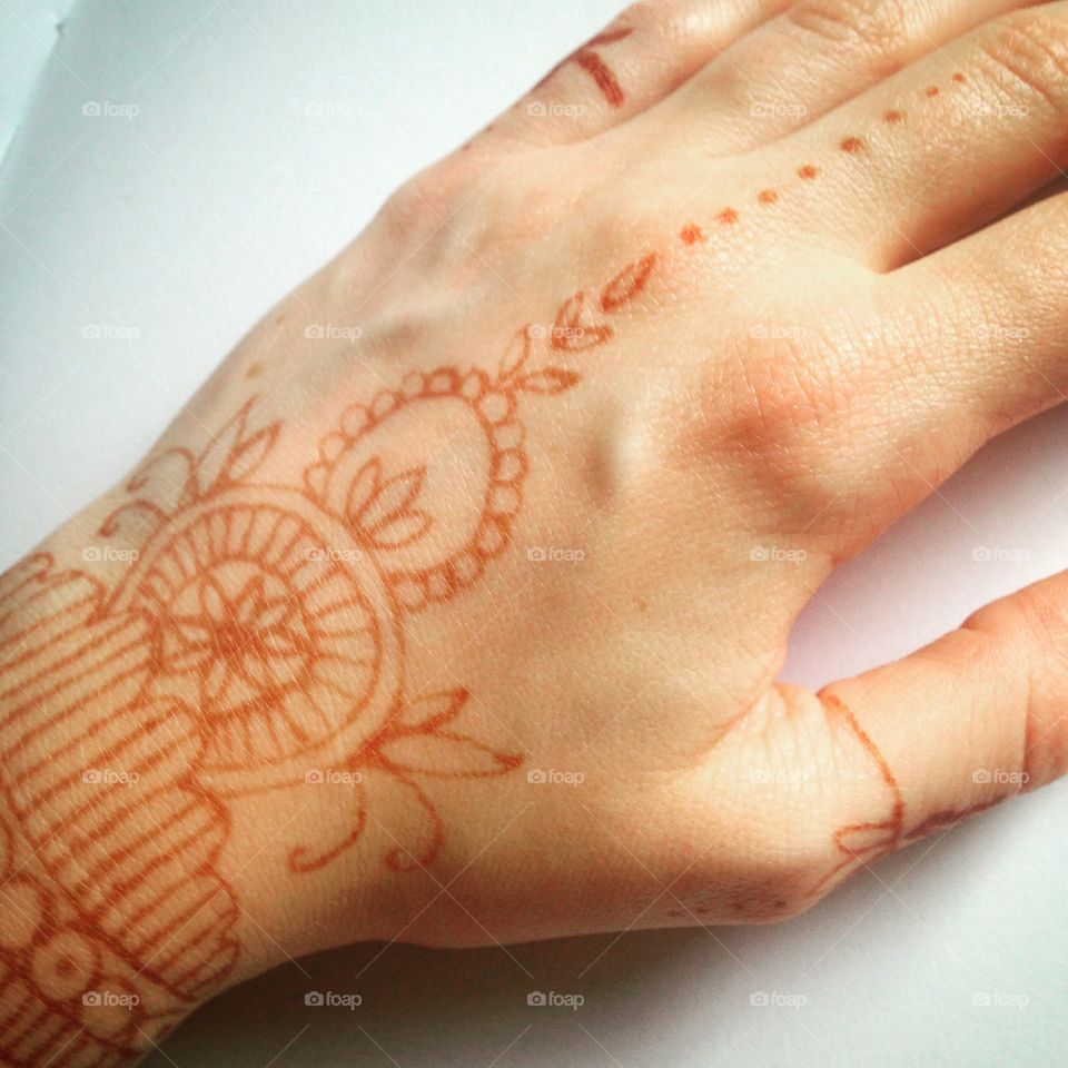 Simple henna 