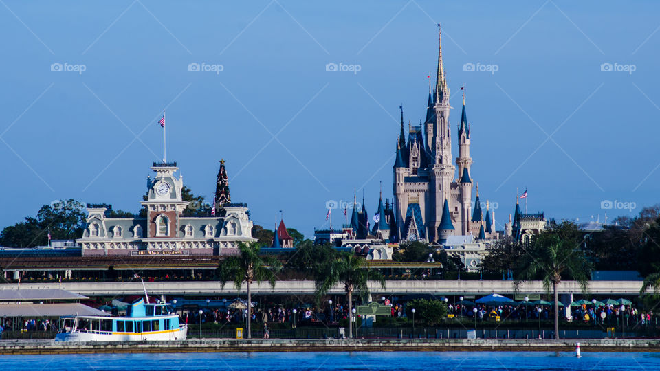 Ferry to the kingdom .