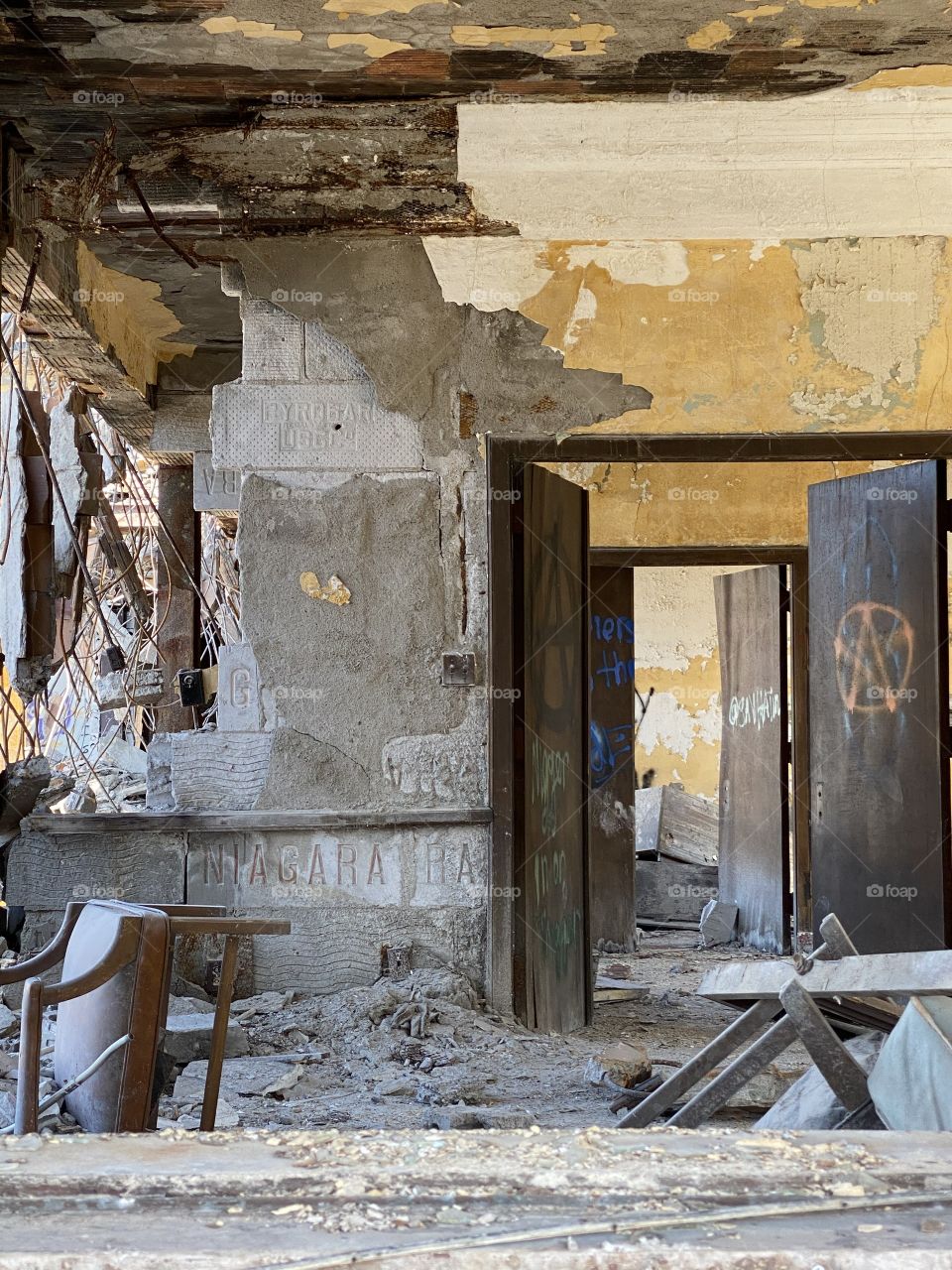 Abandoned building #urbex #abandoned #bando