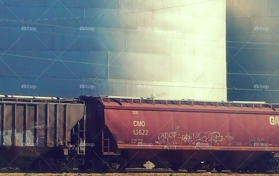 Train with Graffiti