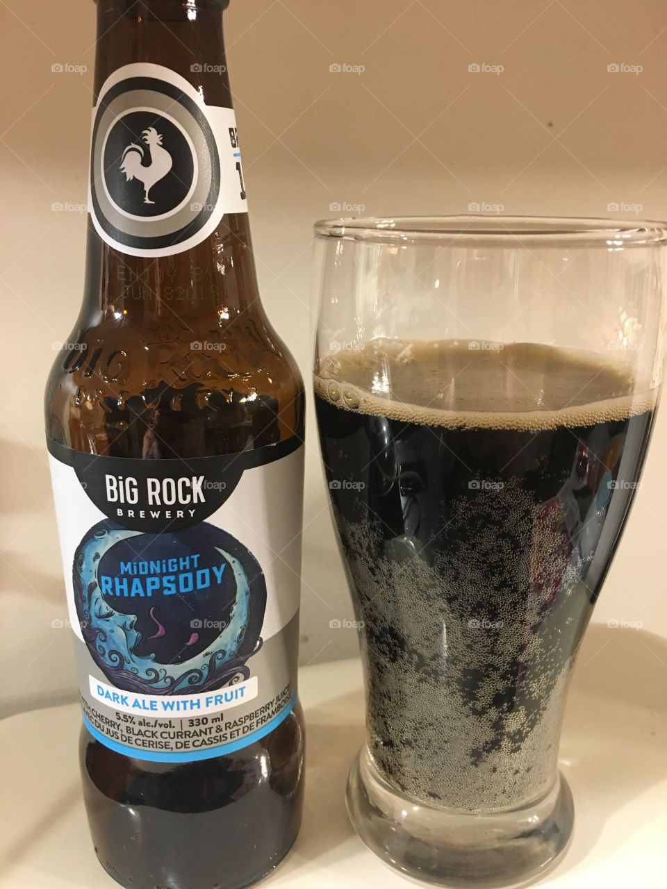 Big Rock Brewery Winter Rhapsody Dark Ale with fruit 