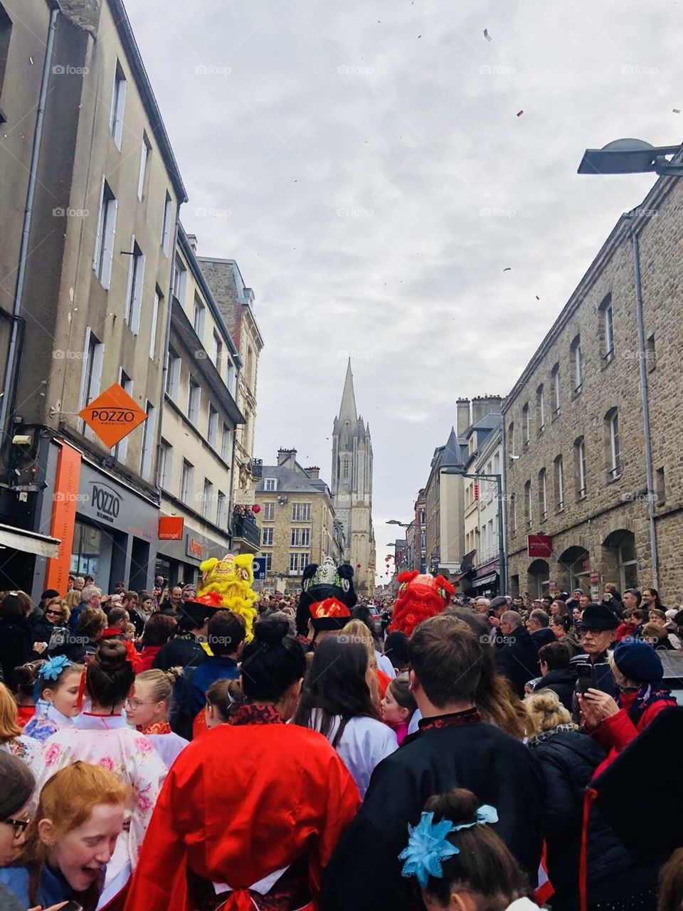 Europe travel shot-the Normandy small city of 10, 000 people coutances is very busy, the whole city is full of Chinese culture, a city with only four Chinese people, but has the feelings of such Chinese culture.