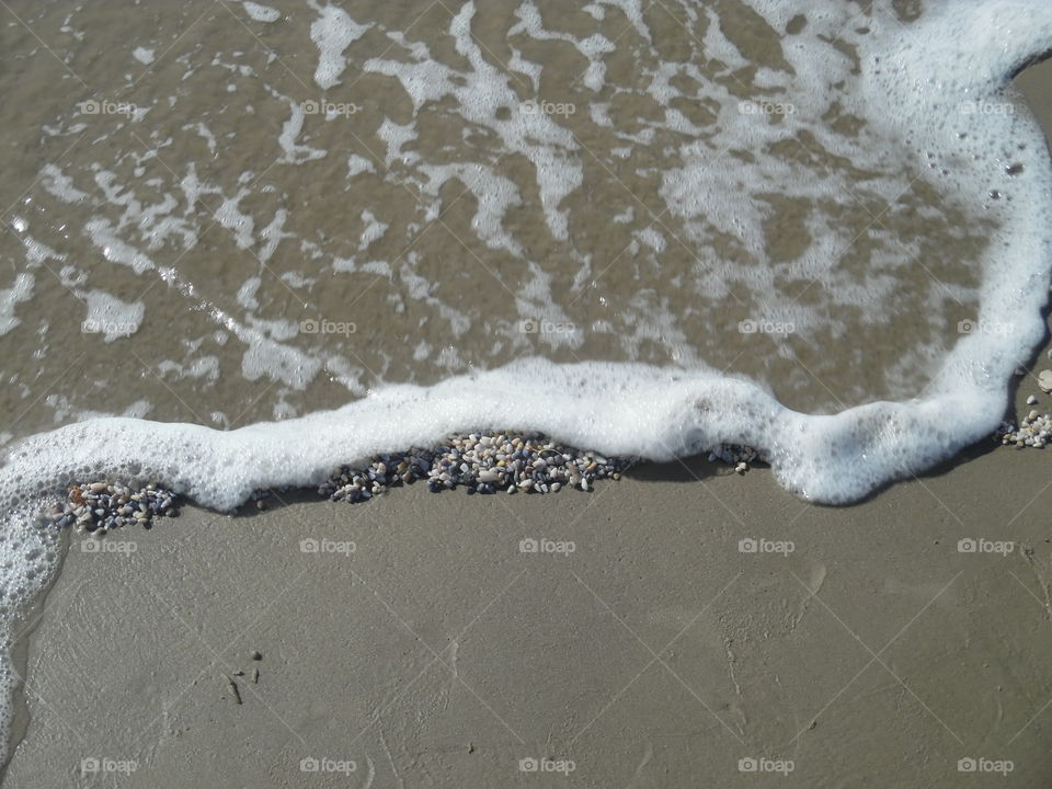 sandy beach. This is a vacation photo that I took while on vacation in the Gulf of Mexico. 👣 🚶 🏃 🔥 💨
