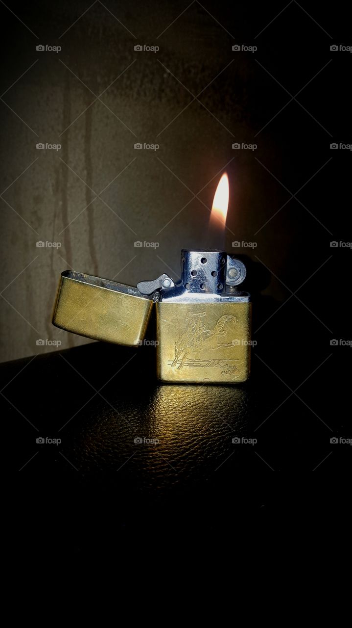 light of zippo
