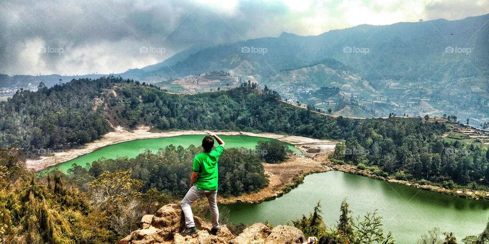 batu pandang ratapan angin
dieng indonesia