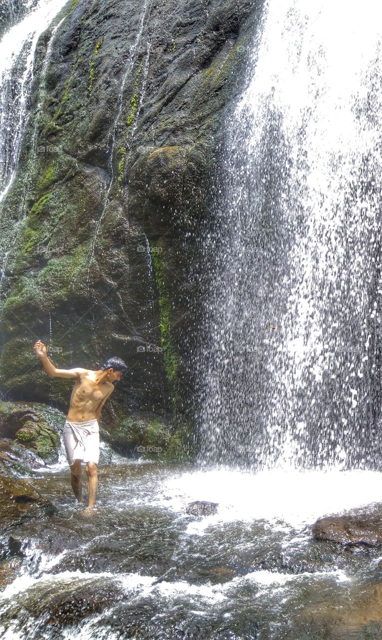 waterfall bath