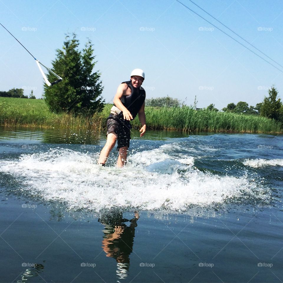 Wake boarding 