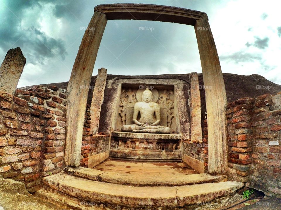ancient Buddha srilanka stone 