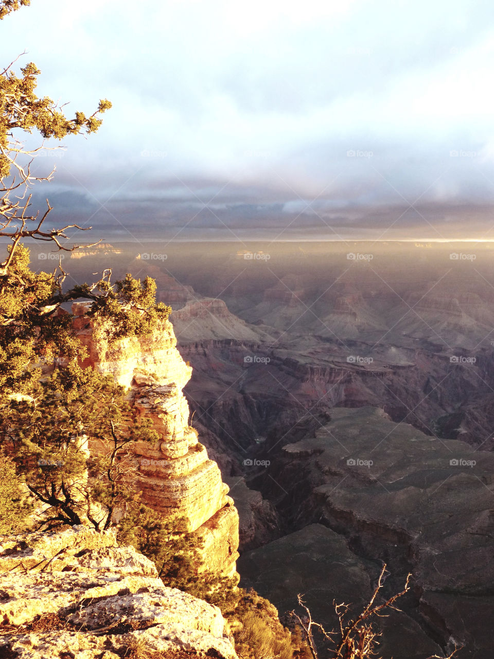 Sun reflecting in the canyon 