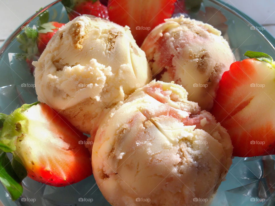 Strawberry ice cream