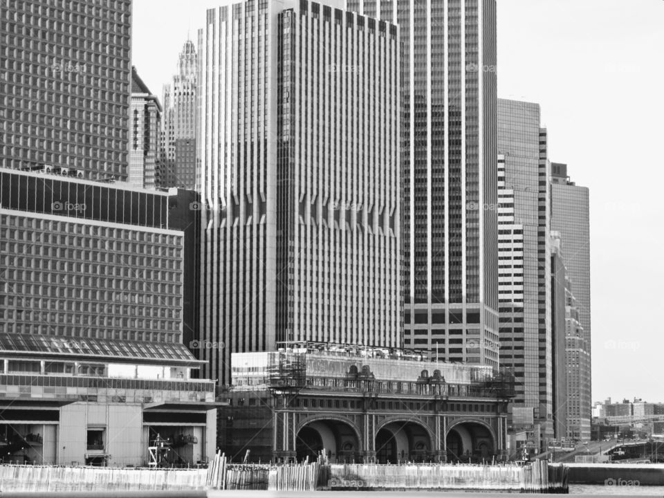 Sight of symmetrical buildings from the ferry-boat.
