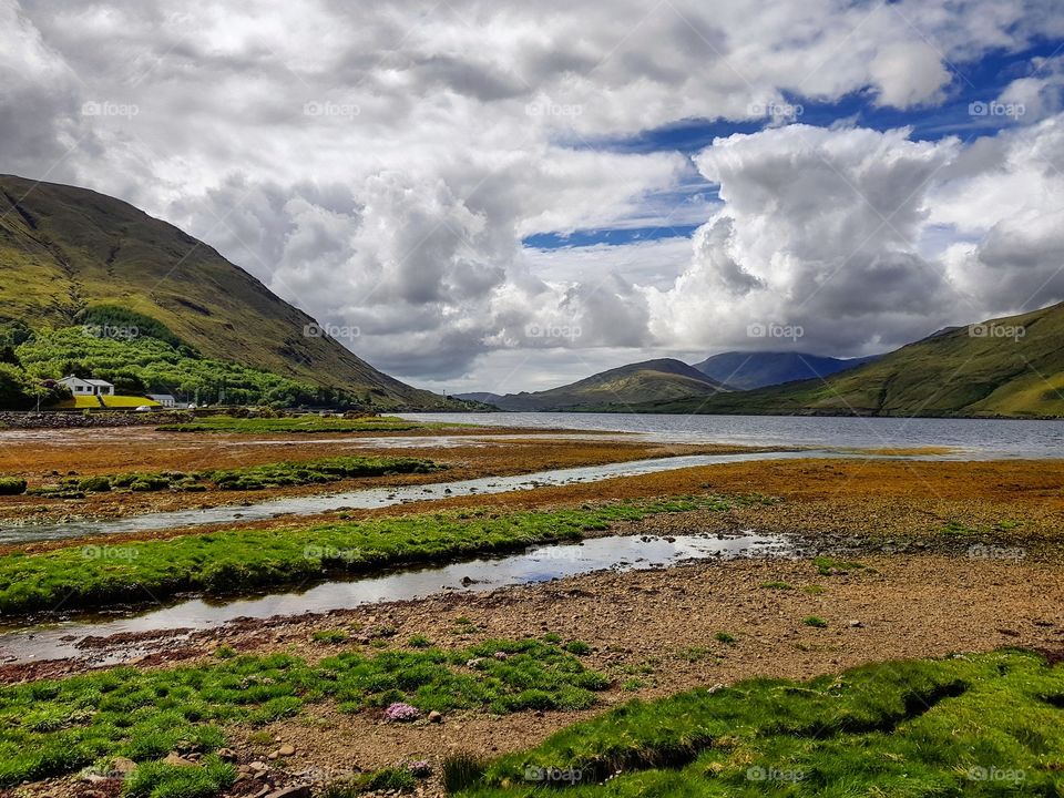 Leenaun at low tide