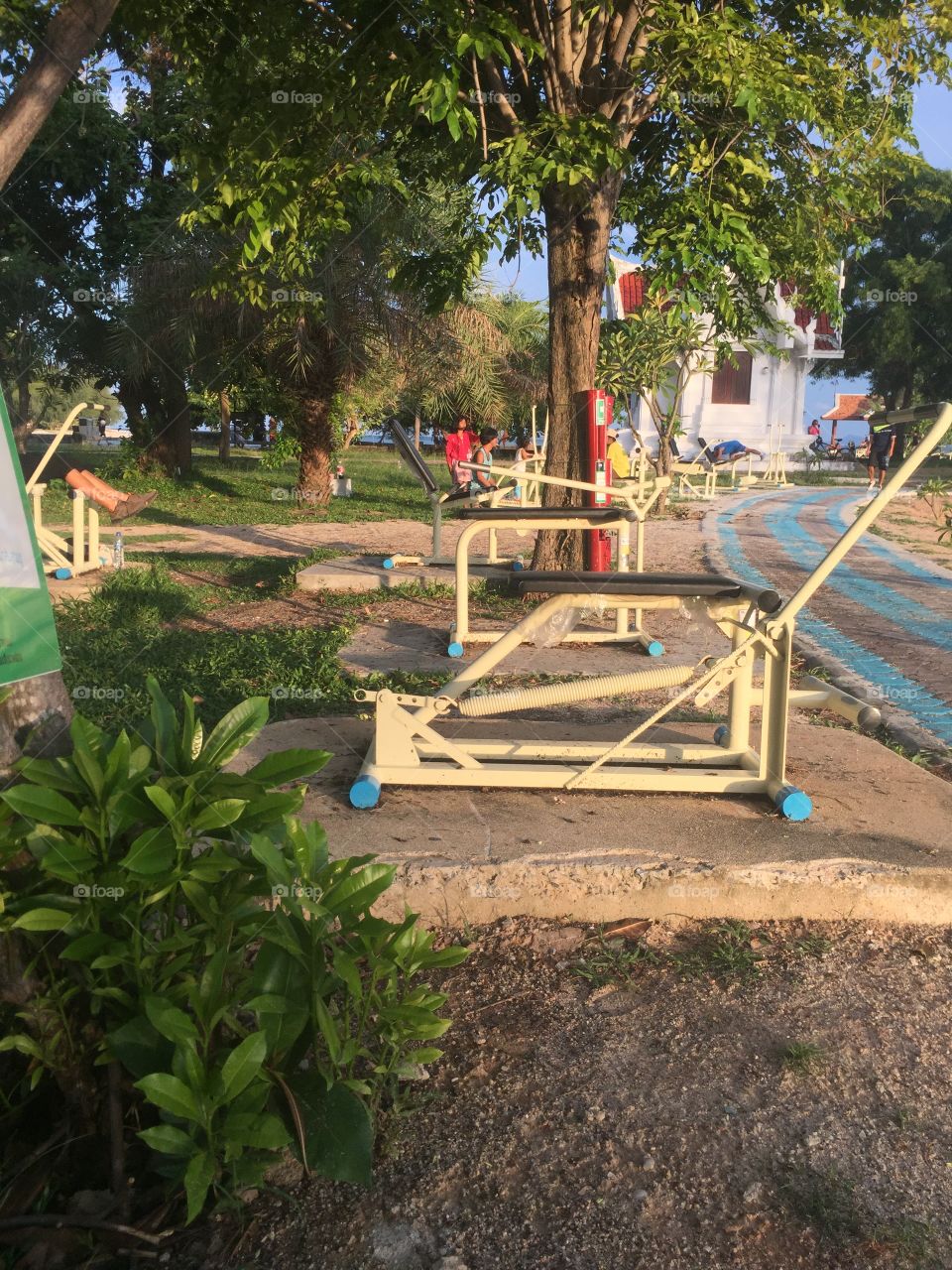 Тренажёры на набережной 