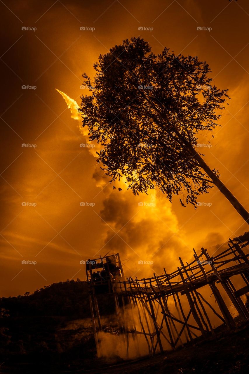 No war ! (photo taken during the Rocket Festival in Thailand, a very peaceful festival)