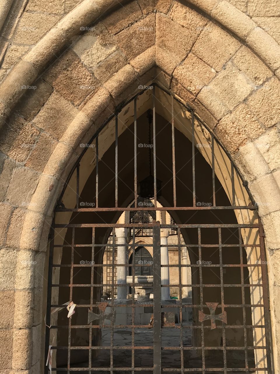 Roads to a Rhodes fortress