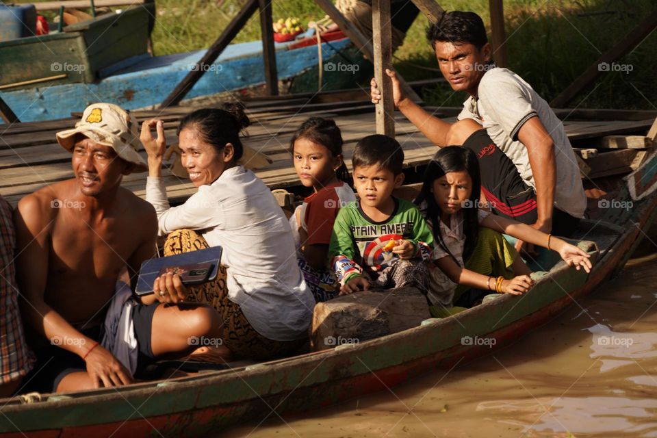 vida en aldea flotante camboya