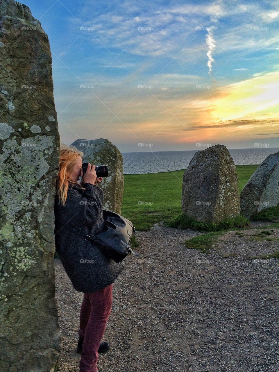 Woman capturing Ales Stenar