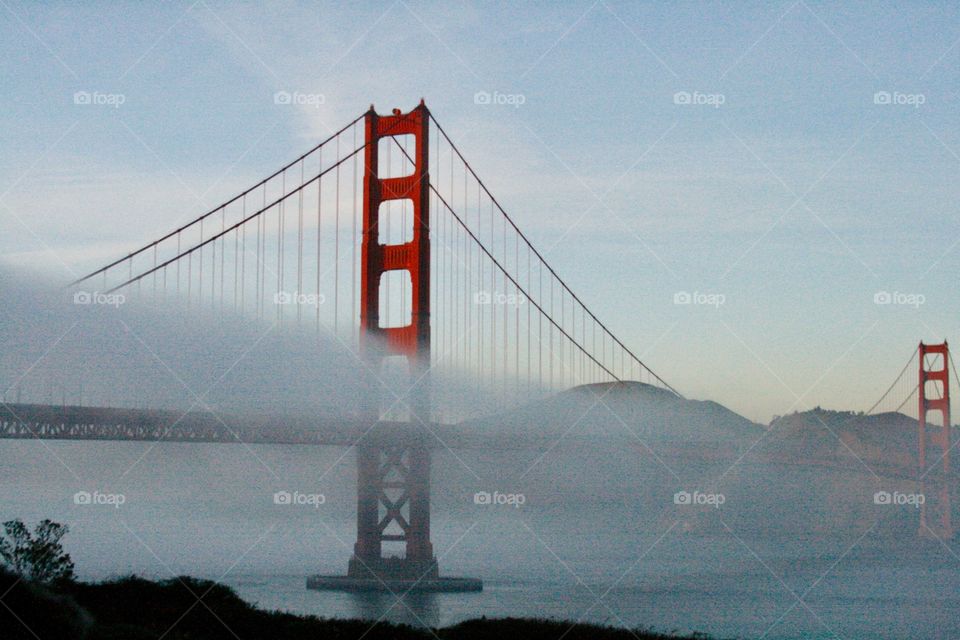 Fog on Golden Gate Bridge 