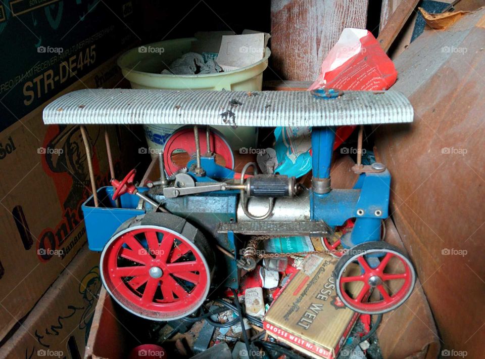 Old Toy Engine