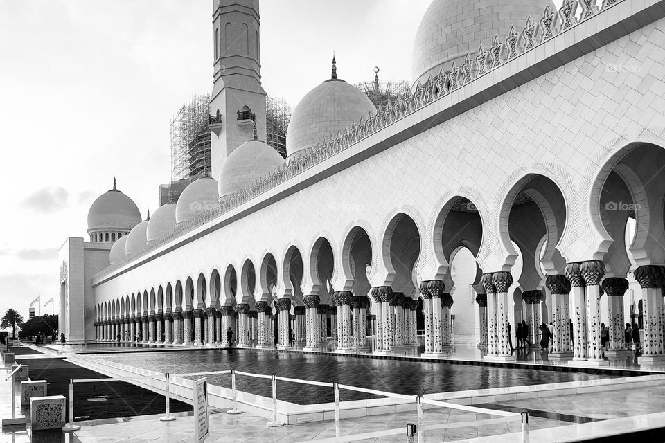 Amazing White Mosque Architecture, Abu Dhabi