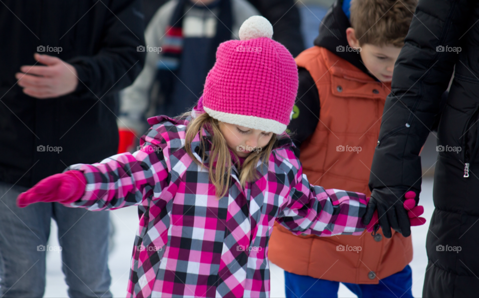 winter girl happy young by ventanamedia