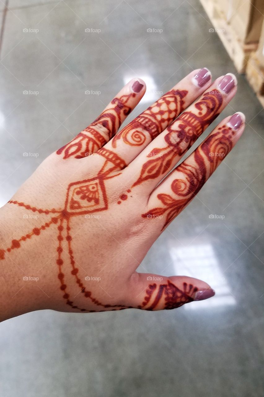 Henna tattoo art