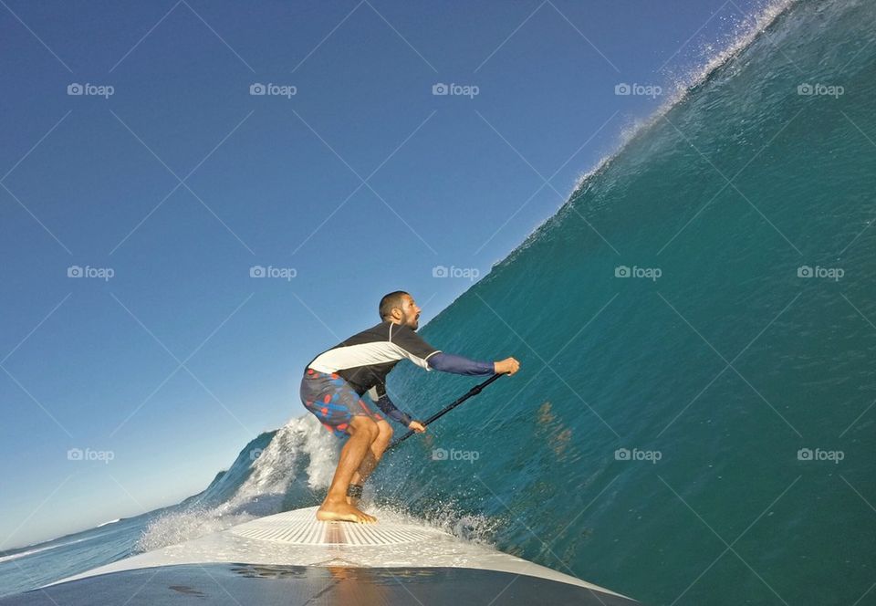 SUP Surfing