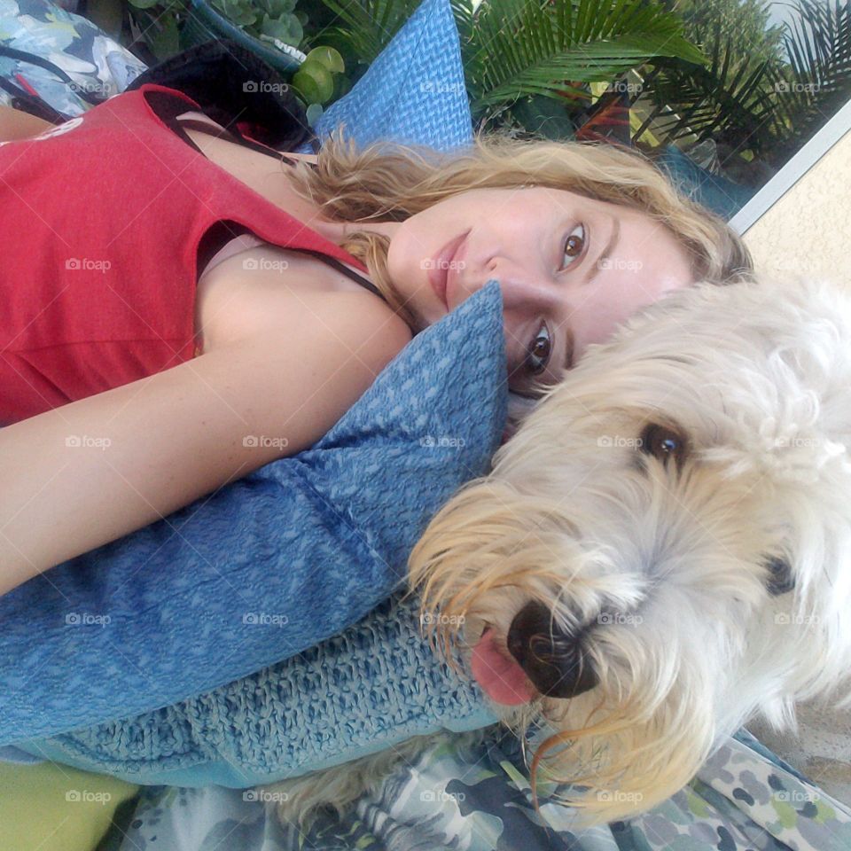 Monday's aren't too bad if ya got your pup chillin with ya 🐶🤙😍🕉