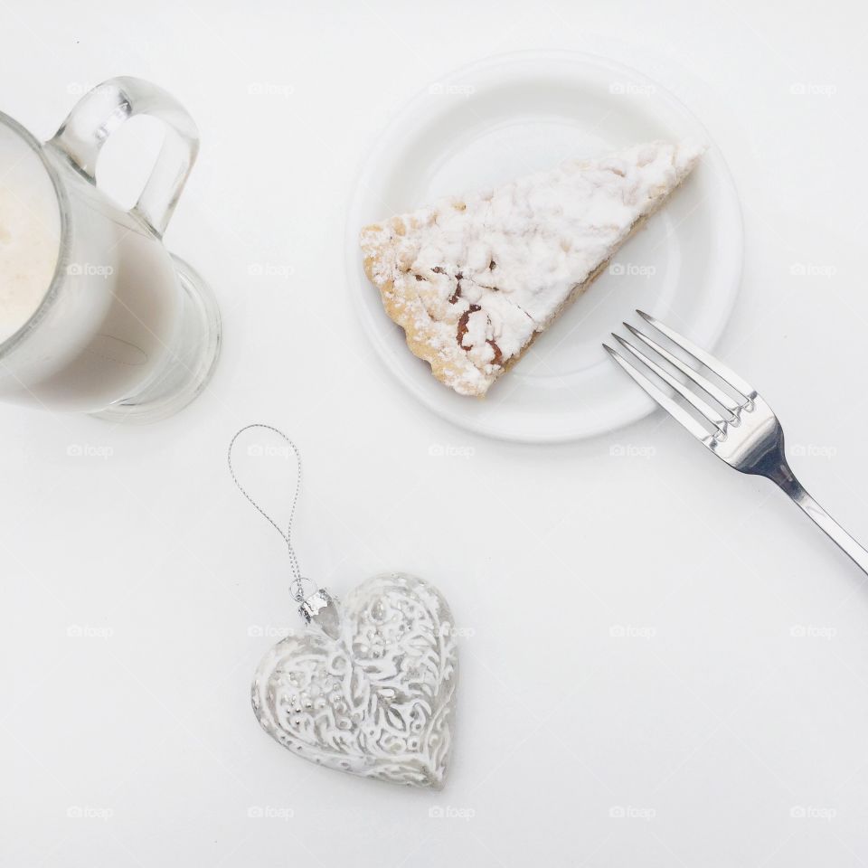 winter Wonderland, icicle, play in the snow, cold, frost, snowman, snowflake, walk, snow, snow, mountains, forest, forests, valley, snow-covered forest, winter Wonderland, landscape, Christmas, Santa Claus, Christmas spirit, gingerbread man, cookies, winter, December, decoration, February, Santa, candy cane, masterpiece Monday, holiday, Christmas, balls, toys, rozhdestvenky mood, weekend, holiday, holidays, vacation, winter landscape, weekends, joyful, cheerful, new year, new year, gift, glitter, confetti, candy, coffee, cocoa, cappuccino, cinnamon, spicy, red, orange, tangerine, champagne, white, lights, cozy, cosiness, December, January, Christmas, cocoa, marshmallow, gingerbread, red, November, leaves, fallen, dry, yellow, sofa, tea, happy, Stollen, milk, morning, light, reindeer, tree, wreath, pine tree, hat, frosty, mulled wine, overtone paper for gifts, red, white, card, background, texture, Wallpaper,