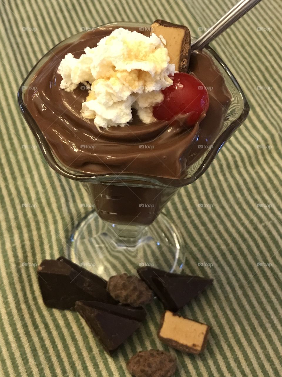 Chocolate pudding parfait 